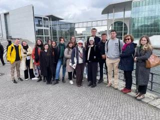 Participant of the study trip in front of the German Bundestag