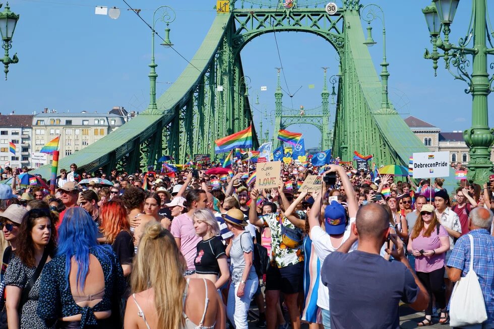 Photo from Budapest Pride 2021, people at the Green - Liberty bridge