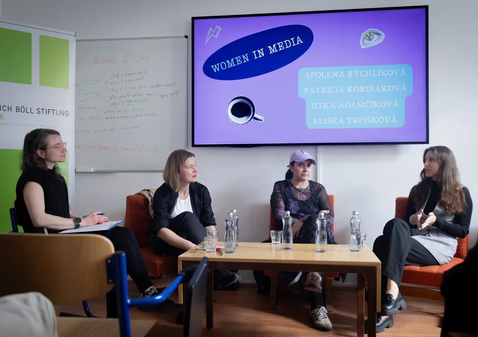 Fotografie z debaty Ženy v médiích na festivalu Svet medzi riadkami