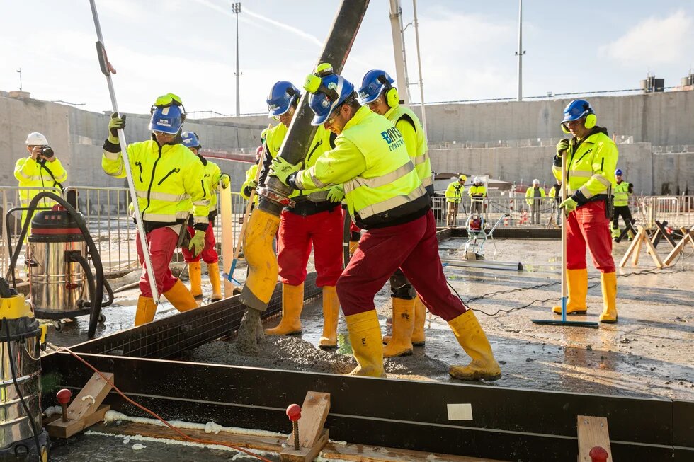 First concrete pouring for Unit 5, February 2026