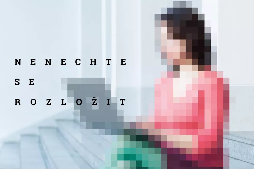 žena s notebookem